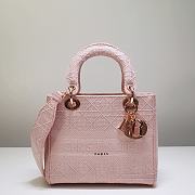 Dior Medium Lady D-Lite Bag In Bois De Rose Cannage Embroidery M0565 Size 24x20x11cm - 1