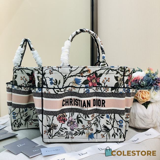 Dior Family Beach Bag Size 42x30x17cm - 1