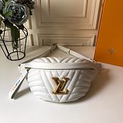 Louis Vuitton New Bumbag Wave Waist Bag In White M53750 Size 37x14x13 cm - 1