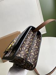 Burberry TB Exclusive Logo Lock Bag Size 21x6x16cm - 4