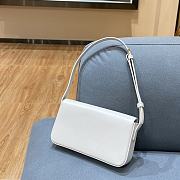 Ceiline Triomphe Shoulder Bag In White Calfskin Size 20×10×4cm - 2
