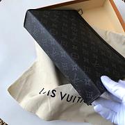 Louis Vuitton Pochette Voyage MM Monogram Eclipse 27cm - 6
