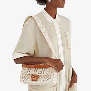 Fendi Baguette White Canvas Bag With Embroidery 8BR60 Size 26x15cm - 5