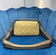Fendi Baguette Natural Straw Bag In Yellow 8BR600 Size 26x15x6cm - 4