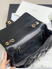 Chanel 19 Maxi Bag in Lambskin AS1162 Size 29.5x20x12.5cm - 6
