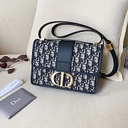 Dior 30 Montaigne Bag Latte Box Calfskin M9203 Size: 24x17x8,0cm - 1