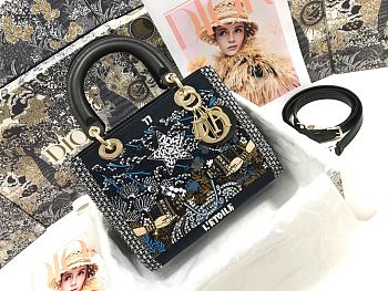 Lady Dior Five-Pattern Embroidered Star Beads M0565 Size: 24x20x11cm