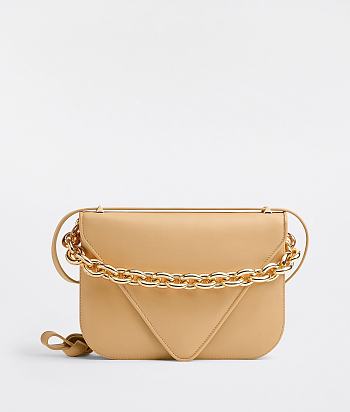 Bottega Veneta Mount In Beige 667398 Size: 27x20x7cm