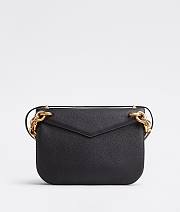 Bottega Veneta Mount Leather Envelope 667398 Size 27x20x7cm - 3