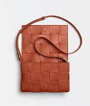 Bottega Veneta Cassette Intreccio Leather Cross-Body Bag In Maple 666870 Size 23x15x5cm - 3