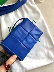 Bottega Veneta Cassette Intreccio Leather Cross-Body Bag Cobalt 578004 ize 12x8x4cm - 3
