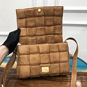 Bottega Veneta Padded Cassette Suede Shoulder Bag 591970 Size 26x18x8cm - 6