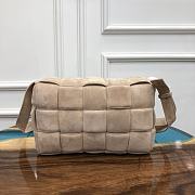 Bottega Veneta Padded Cassette Suede Shoulder Bag Beige Bottega Veneta Padded Cassette Suede Shoulder Bag Grey 591970 Size 26x18x8cmSize 26x18x8cm - 3