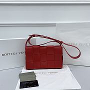 Bottega Veneta Cassette Intreccio Leather Cross-Body Bag Red 666870 Size 23x15x5cm - 1