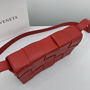 Bottega Veneta Cassette Intreccio Leather Cross-Body Bag Red 666870 Size 23x15x5cm - 3