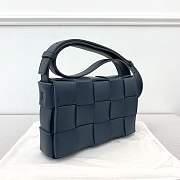Bottega Veneta Cassette Intreccio Leather Cross-Body Bag Dark Blue 666870 Size 23x15x5cm - 2