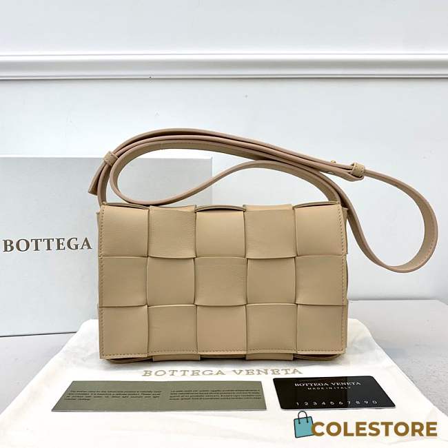 Bottega Veneta Cassette Intreccio Leather Cross-Body Bag Beige 666870 Size 23x15x5cm - 1