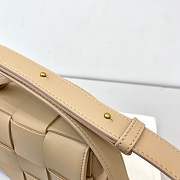 Bottega Veneta Cassette Intreccio Leather Cross-Body Bag Beige 666870 Size 23x15x5cm - 6