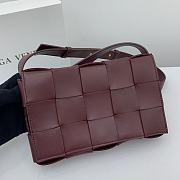 Bottega Veneta Cassette Intreccio Leather Cross-Body Bag Bordeaux 666870 Size 23x15x5cm - 6