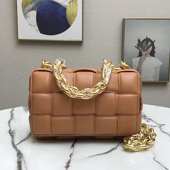 Bottega Veneta Cassette Cross-Body Bag In A Double-Face Maxi Weave Brown 591970 Size 26x18x8cm