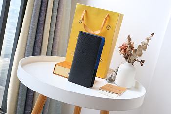 Louis Vuitton Brazza Wallet Epi Leather M80788 Size 10x19x2cm