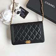 Chanel Lambskin WOC Chain Gold Lock 81969 Size 13×19.5×3.5cm - 1