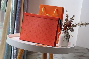 Louis Vuitton Pochette Voyage MM Orange M61692 Size 27×21×3cm