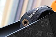 Louis Vuitton Pochette Voyage MM Flower M61692 Size 27×21×5cm - 5