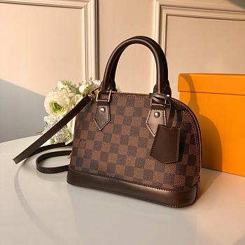 Louis Vuitton Alma BB Cross Body Shoulder Bag 41221 Size 25cm 