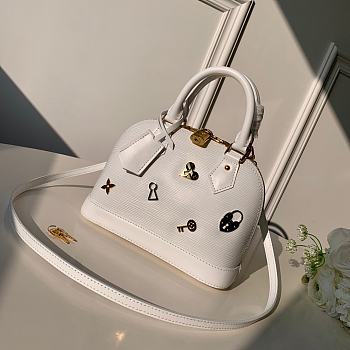 Louis Vuitton Alma BB White Epi Leather M59217 Size 23.5cm