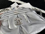 Chanel Cloud Bag Silver Size 22x17x10cm - 4