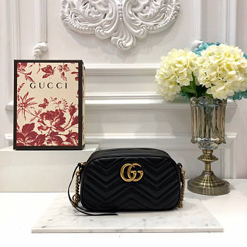 Gucci GG Marmont Small Matelassé Shoulder Bag Black 447632 Size 24x13x7cm