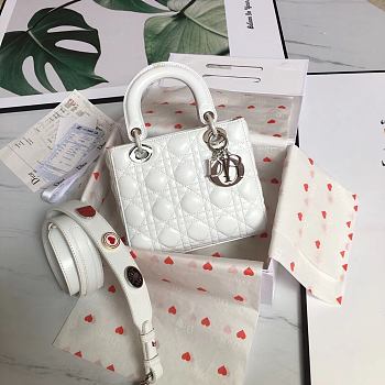 Lady Dior Lucky Badges White Size 20x17x9cm