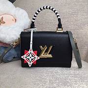 Lousi Vuitton Crafty Twist Epi Leather M56779 Size 23x17x9cm - 1