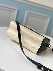 Lousi Vuitton Crafty Twist Epi Leather In White M56779 Size 23x17x9cm - 6