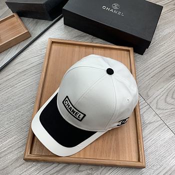 Chanel Hat Black&White