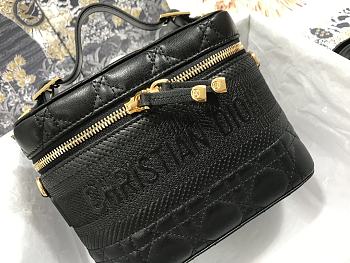 Small Dior Travel Vanity Case S5529 Size 18.5x13x10.5cm