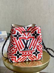 Louis Vuitton Crafty Néonoé Bucket Bag M45362 Size 26cm - 5