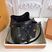 Louis Vuitton Néonoé Epi Leather Love Lock In Black M53237 Size 26x26x17.5 cm - 5