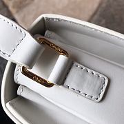 Ceiline Medium Triomphe Calfskin In White 18736 Size 22x16.5x7cm - 2