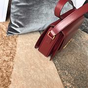 Ceiline Medium Triomphe Calfskin In Wine Red 18736 Size 22x16.5x7cm - 3