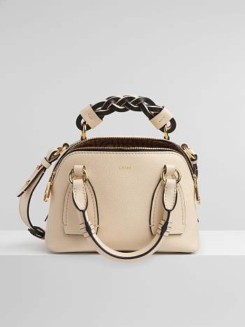 Chloe Mini Daria Chain Bag In Grained & Shiny Calfskin Softy Pink CHC20 Size 22x9x18cm
