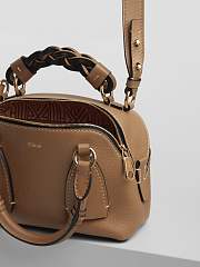 Chloe Mini Daria Chain Bag In Grained & Shiny Calfskin Brown CHC20 Size 22x9x18cm - 2