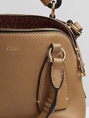 Chloe Mini Daria Chain Bag In Grained & Shiny Calfskin Brown CHC20 Size 22x9x18cm - 5