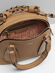 Chloe Mini Daria Chain Bag In Grained & Shiny Calfskin Brown CHC20 Size 22x9x18cm - 6