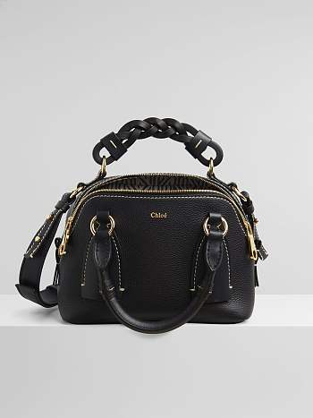 Chloe Mini Daria Chain Bag In Grained & Shiny Calfskin Black CHC20 Size 22x9x18cm