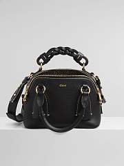 Chloe Mini Daria Chain Bag In Grained & Shiny Calfskin Black CHC20 Size 22x9x18cm - 2