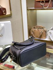 Chloe Mini Daria Chain Bag In Grained & Shiny Calfskin Full Blue CHC20 Size 22x9x18cm - 2