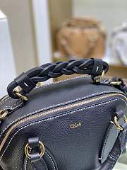 Chloe Mini Daria Chain Bag In Grained & Shiny Calfskin Full Blue CHC20 Size 22x9x18cm - 3