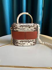 Chole Small Aby Lock Chain Bag Calfskin White & Brown CHC19 Size 16.5x7x15.5 cm - 1